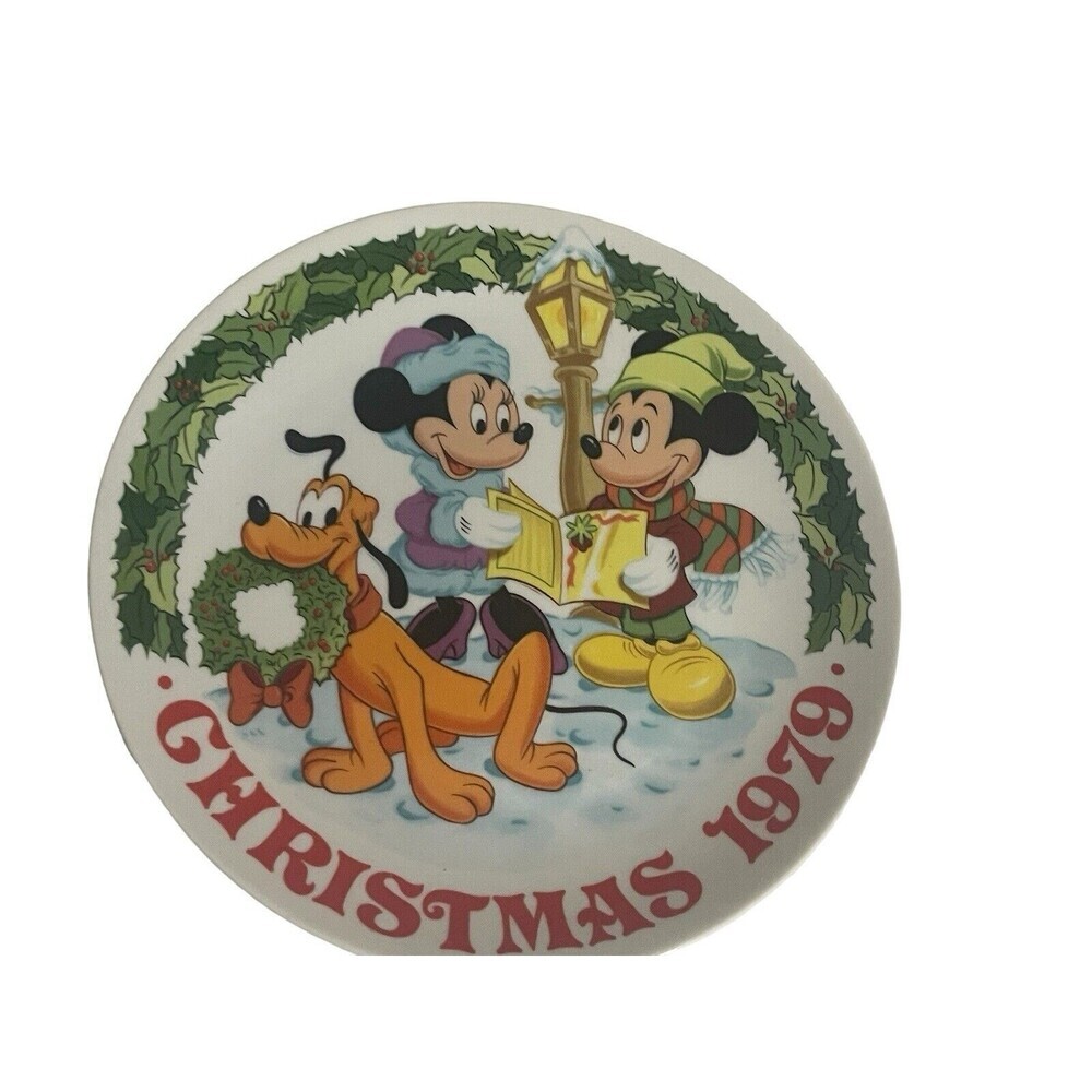 Walt Disney’s First Edition Christmas Holiday Plate from 1979